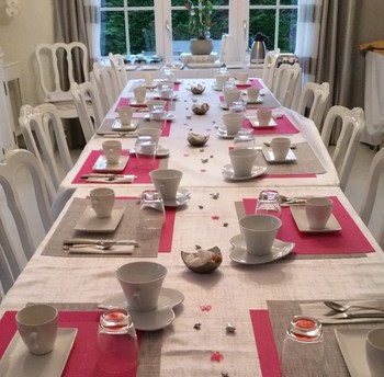 TABLE PETIT DEJEUNER