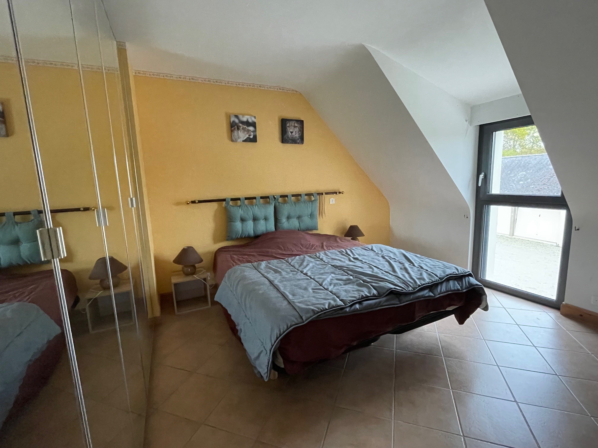 Bedroom 2 floor