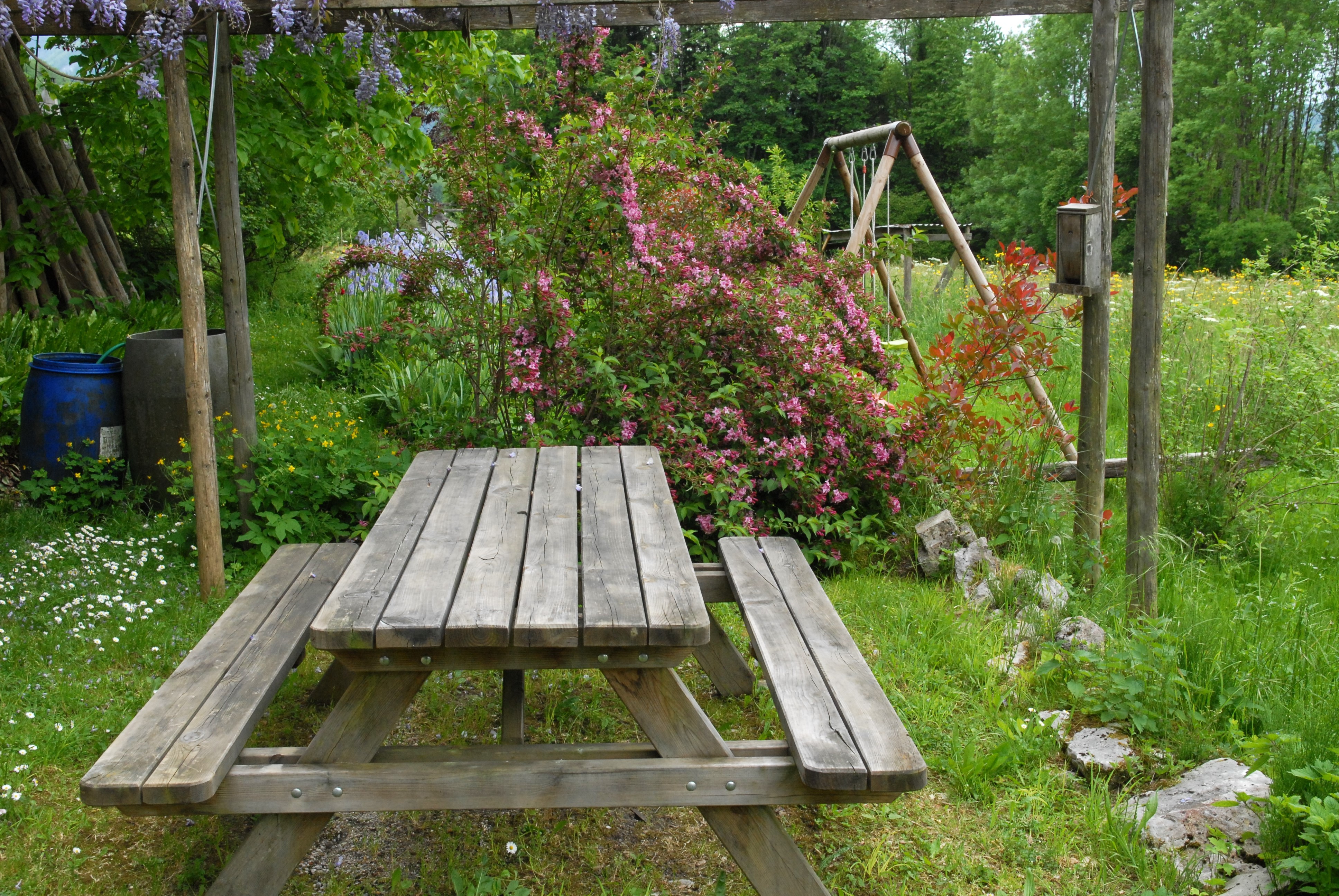La table à l'extérieur