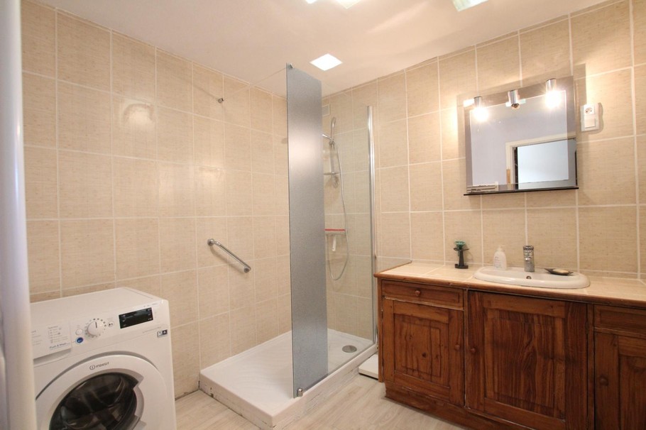 salle d'eau rdc
