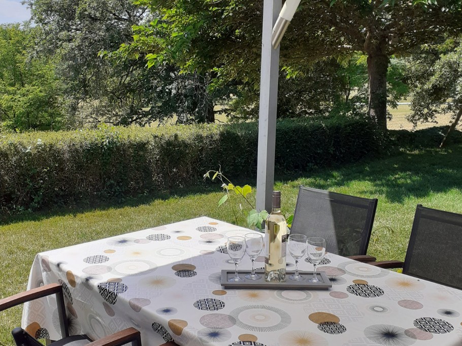 Chalet Mélèze : Prenez le temps et dégustez un apéritif local ;)