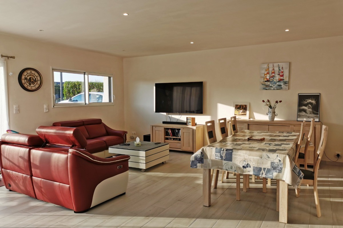 Séjour salon - Maison de plain-pied équipée PMR - Location de vacances - Ploudalmézeau - Maison Roscaroc Aubertin -