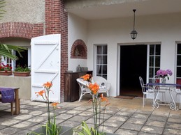 Gite-Caroline---Terrasse---Pontiacq-Viellepinte