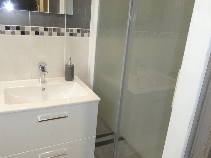 shower room in master bedroom