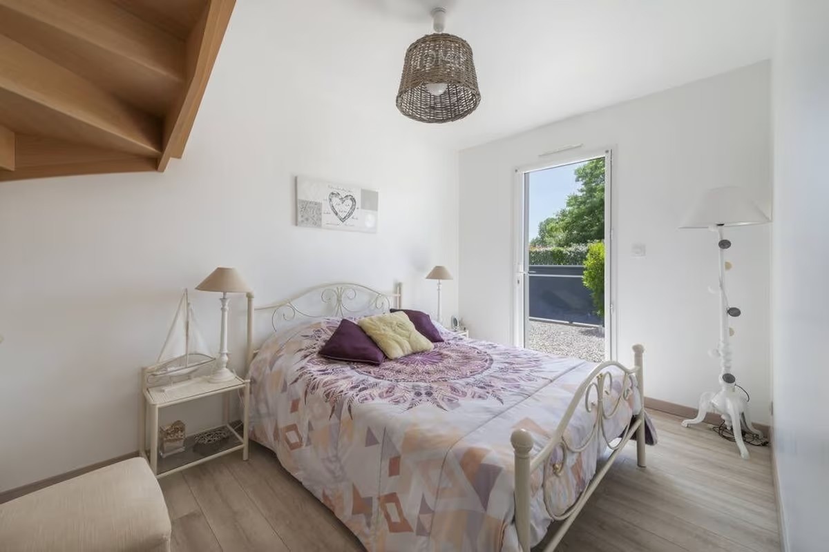 Chambre COEURS lit 140 - Rez-de-chaussée
