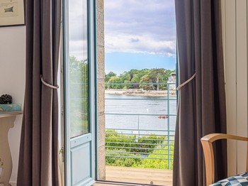 Chambre avec vue mer et balcon