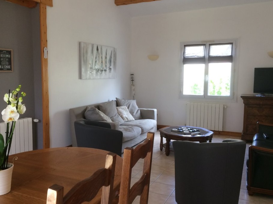 Salle à manger Salon de la Villa St Georges d'Oléron pour 6