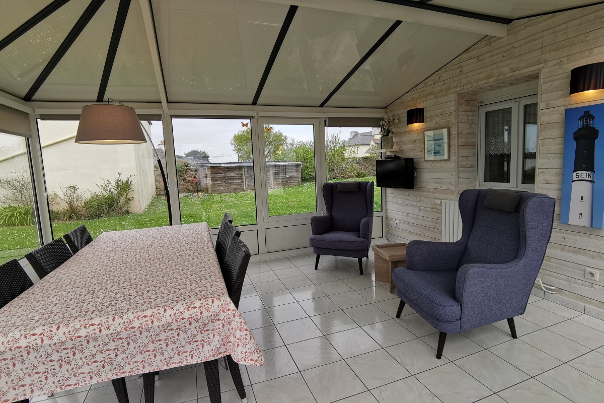 Véritable véranda, parfait pour prendre vos repas