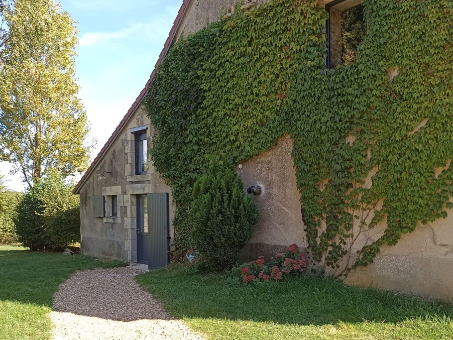 Entrée extérieure chambre 1000 Pattes