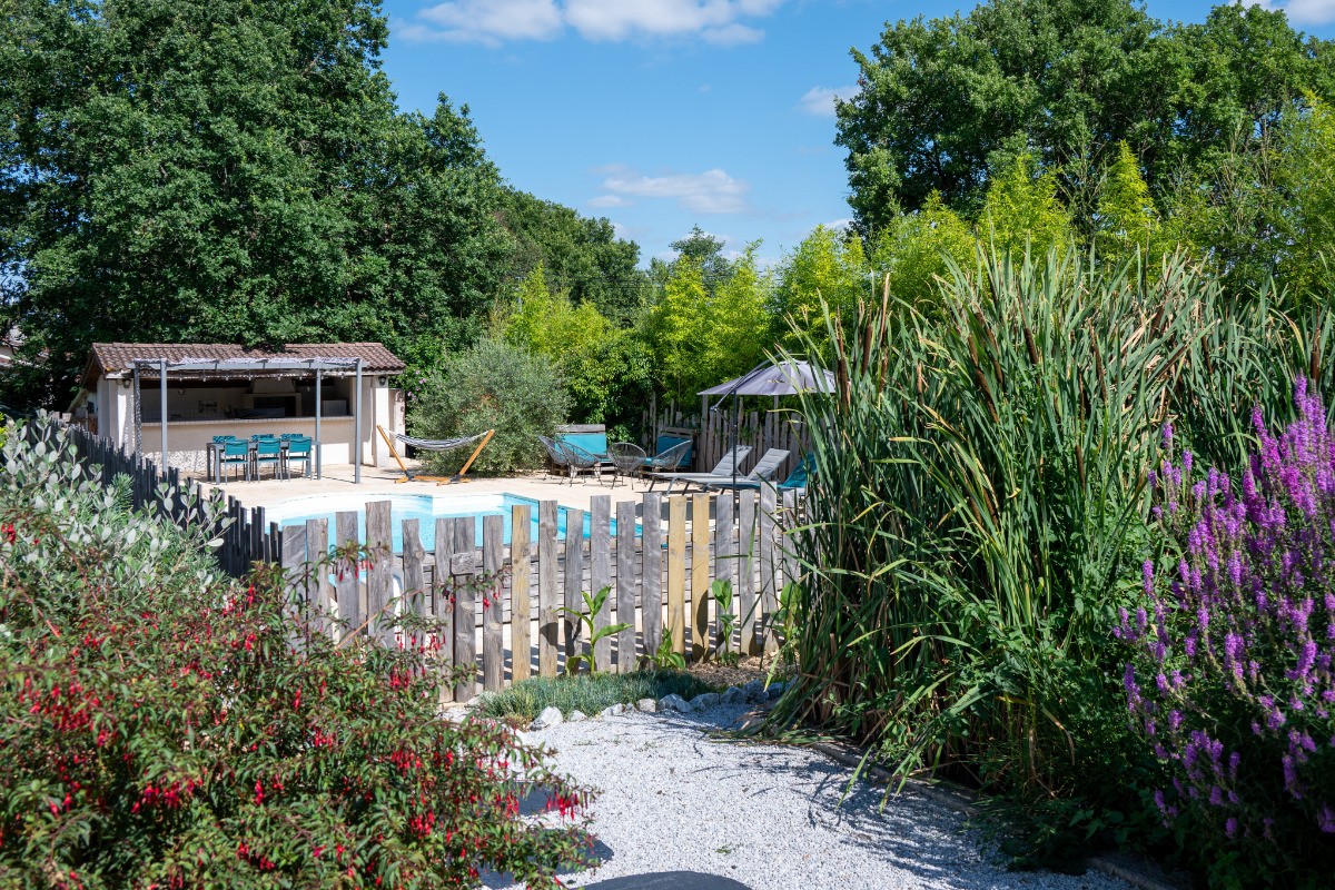 Accès à la piscine
