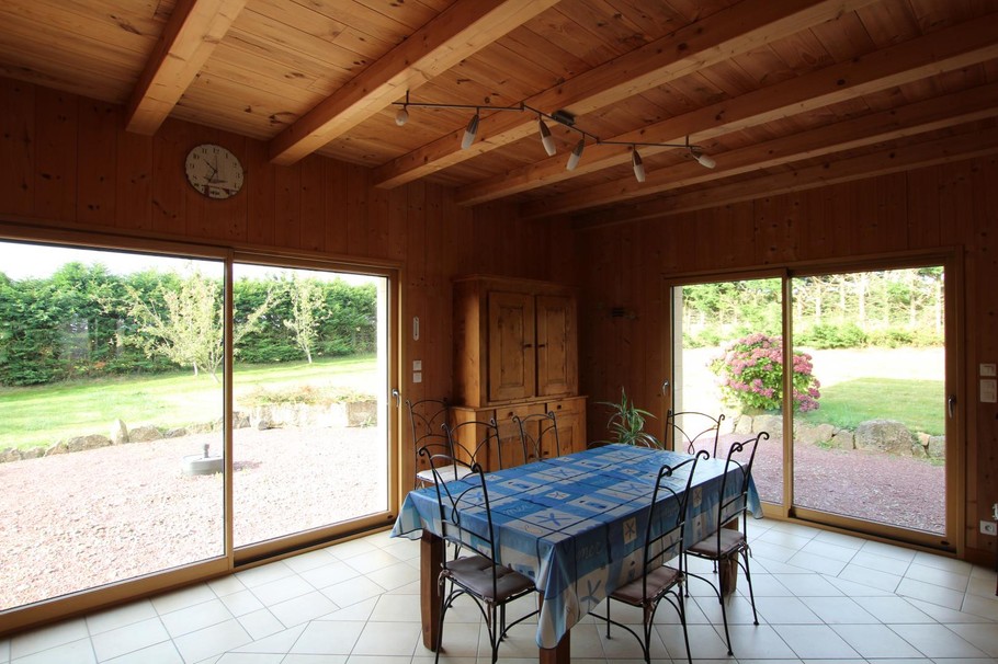 salle à manger   pièce à vivre