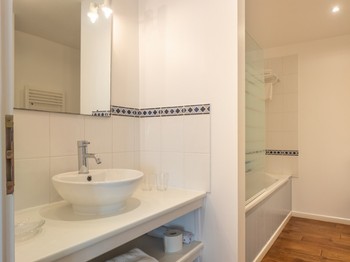 Salle de bains inter communicante Chambre N°1