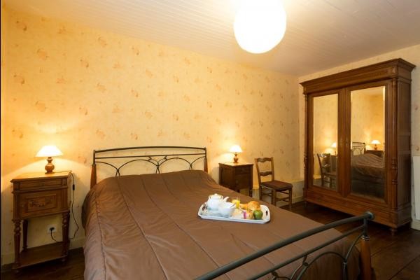 La Betoulle Gîte grande capacité en Creuse au cœur du Limousin. Maison 6 chambres pouvant accueillir jusqu'à 15 personnes