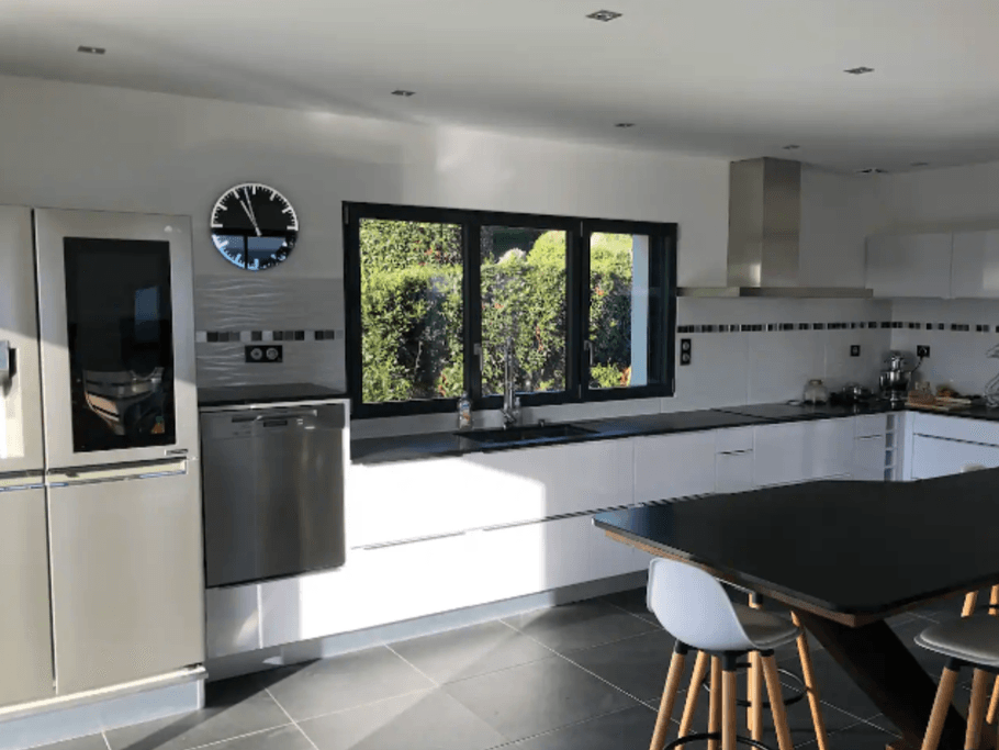 Cuisine spacieuse et très bien équipée