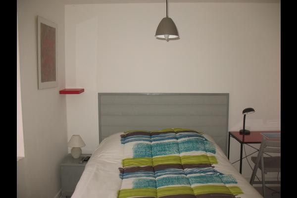 Chambre 1 lit de 140 au RDC