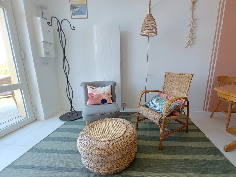 Côté salon en rez-de-jardin