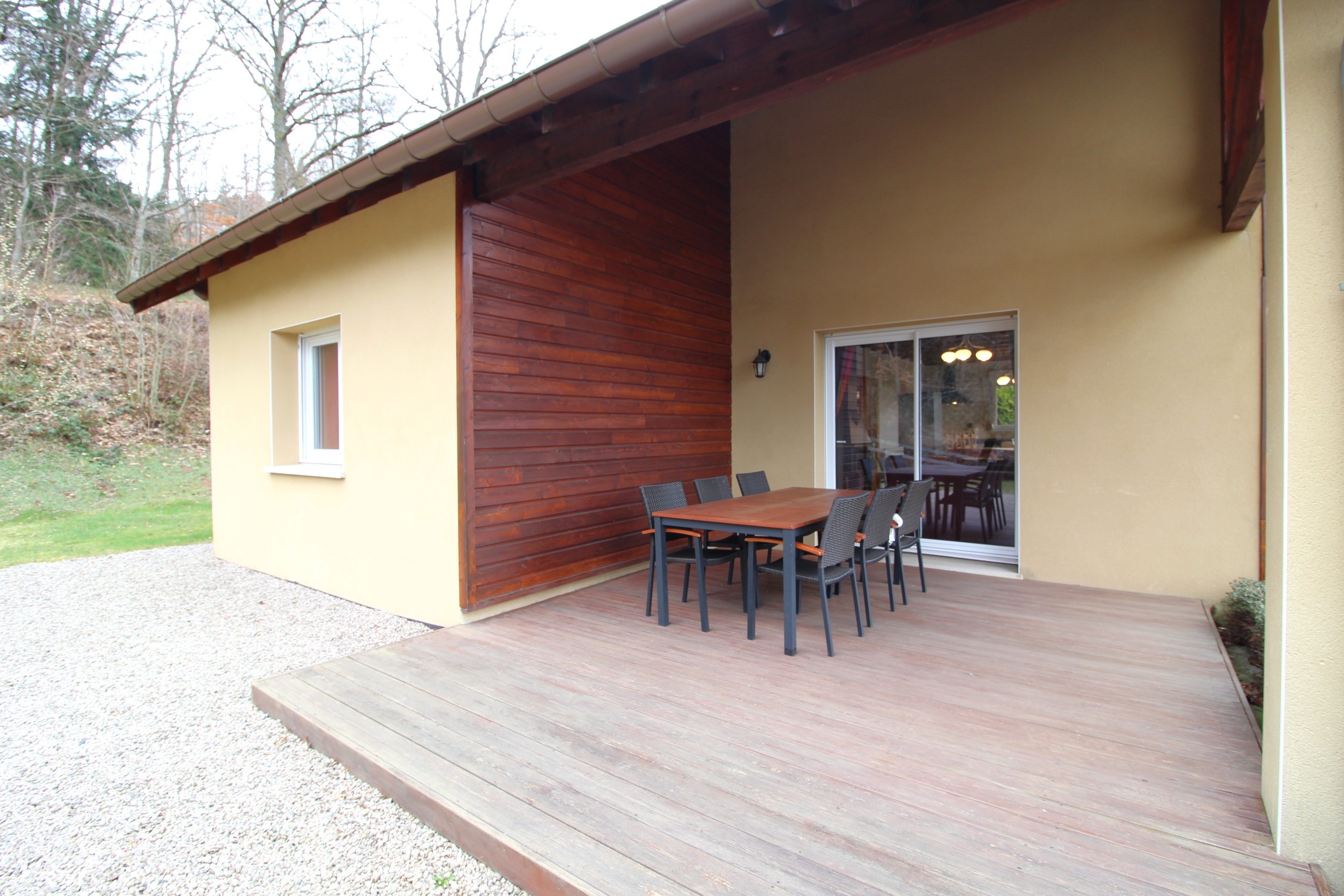 Gîte Le Sapin, close to lakes and walks, for 4-8 people
