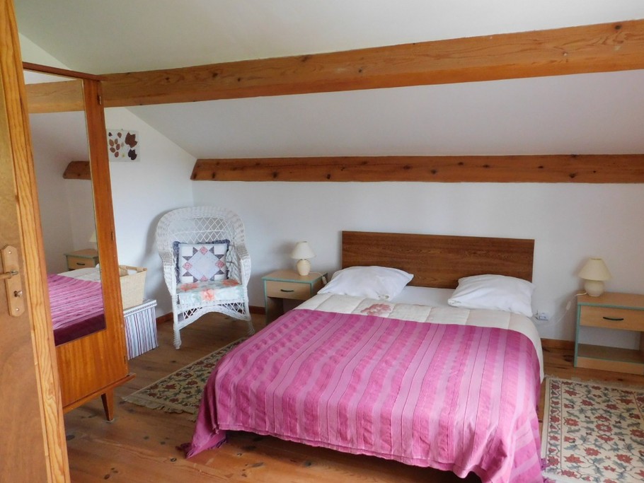 maison le plagnal 07590 chambre