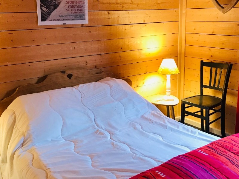 Bedroom 1: Ground floor with en-suite shower room and separate WC