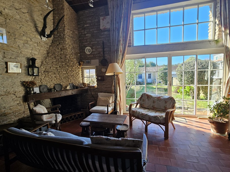 With its large bay window overlooking the enclosed garden