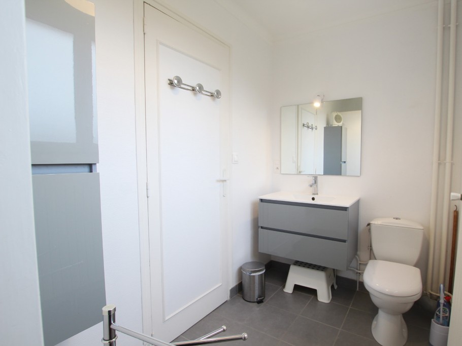 Salle de bains + wc à l'étage