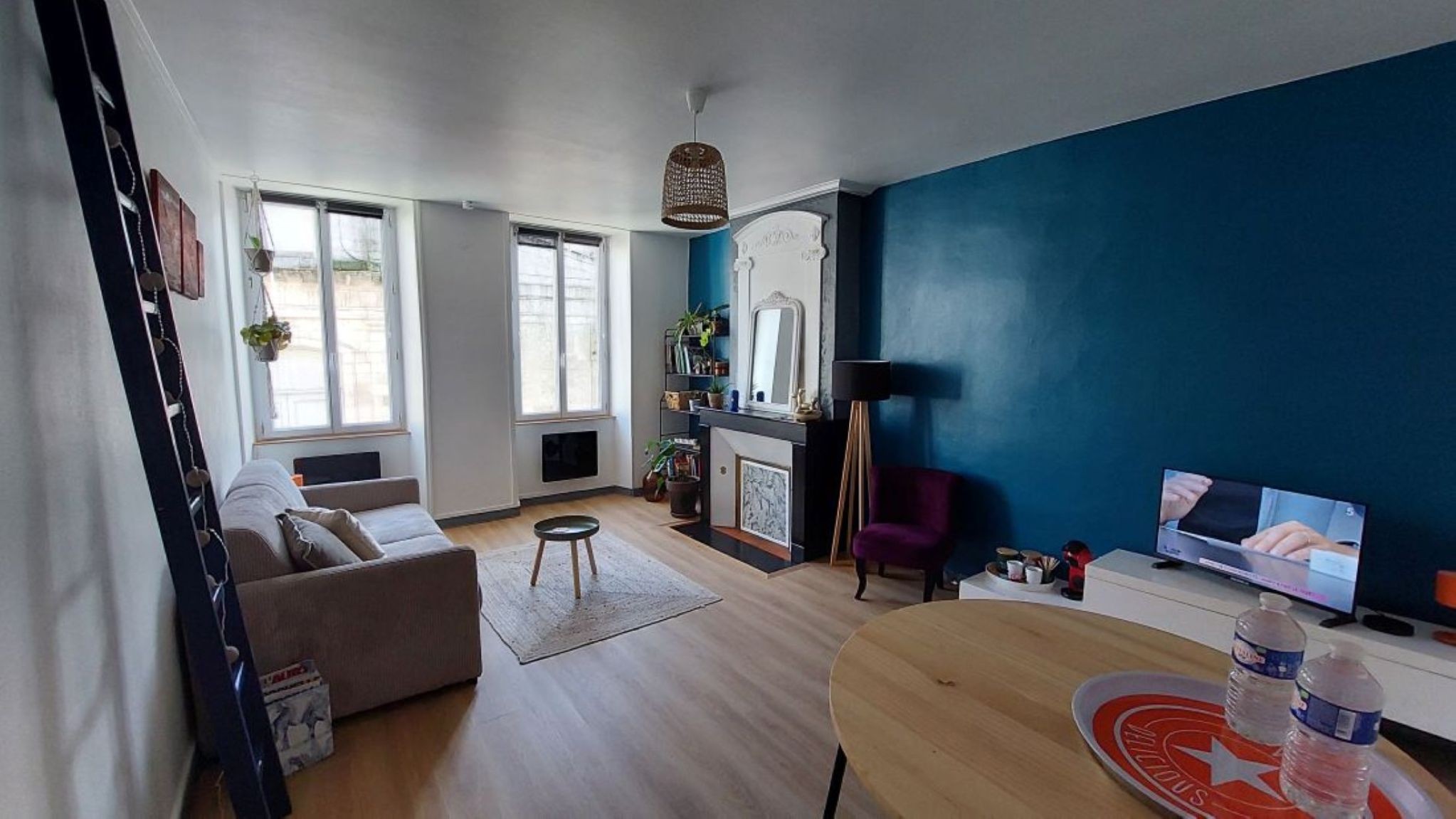 Studio lumineux pour 2 personnes de 33 m² au 1er étage, Centre ville de La Rochelle, Charente maritime