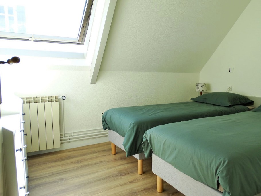 Étage - Chambre 3 - lits 2*80 modulable en lit 160