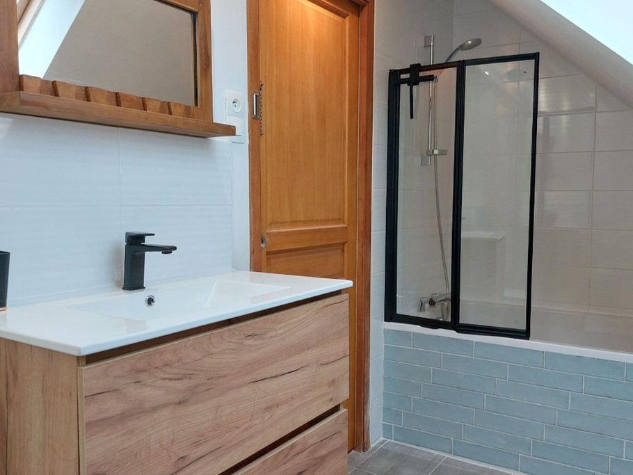 salle de bain de l'étage