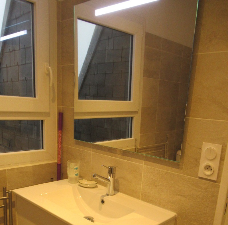 TERRASSE VUE PANORAMIQUE SUR LA MER COTE DE GRANIT ROSE, TREGASTEL, COTES d'ARMOR, BRETAGNE - salle de bain