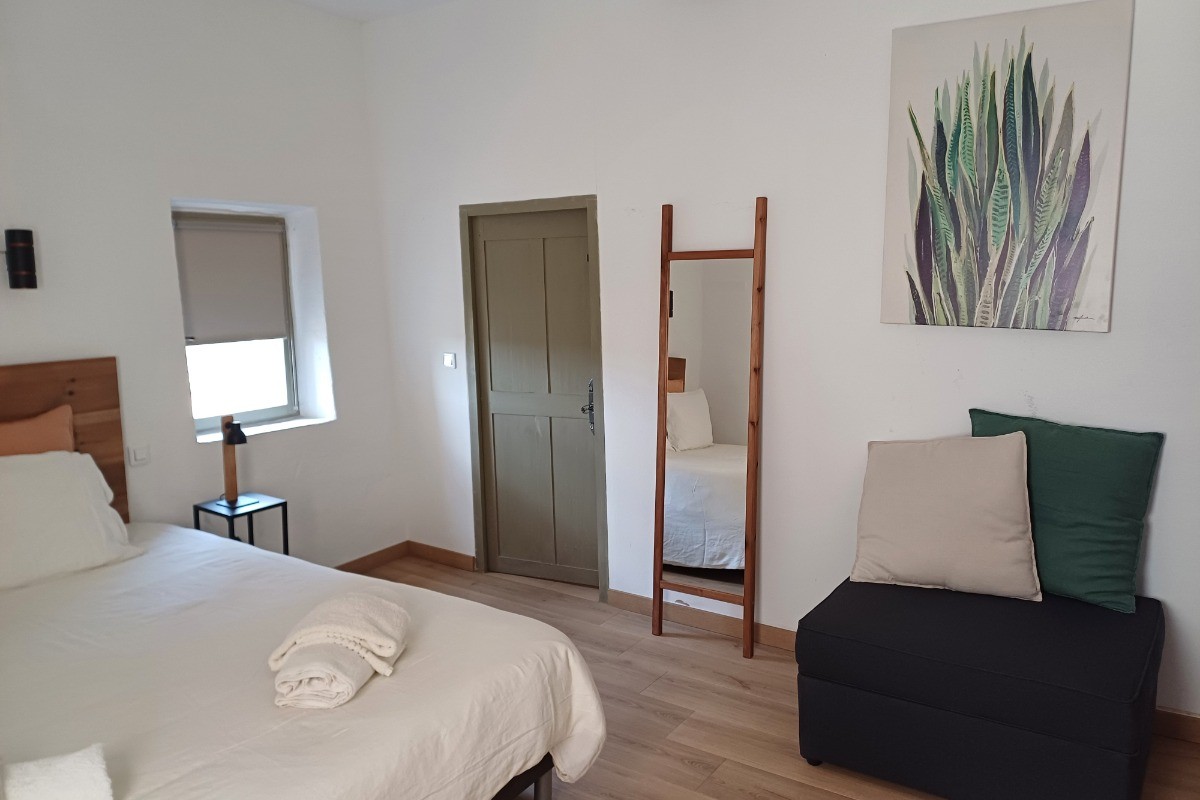 La Bastide de l'Adrech, Gîte des Collines, Chambre nature,  Manosque, Provence.