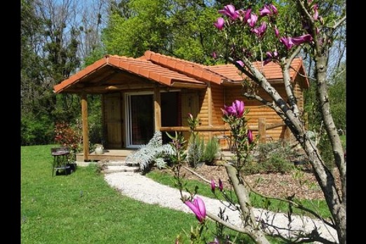 Loriot - chalet en Bresse dans résidence avec étangs et baignade