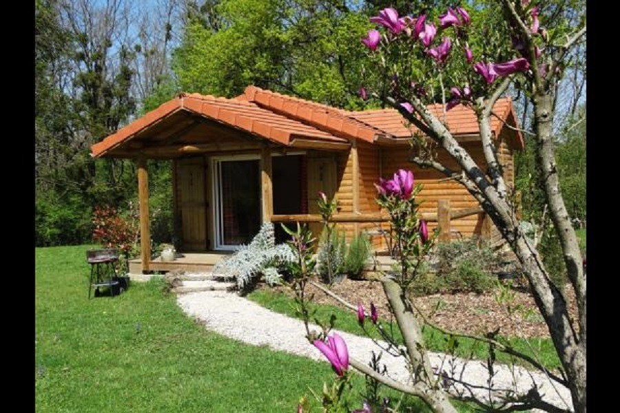 Loriot - chalet en Bresse dans résidence avec étangs et baignade