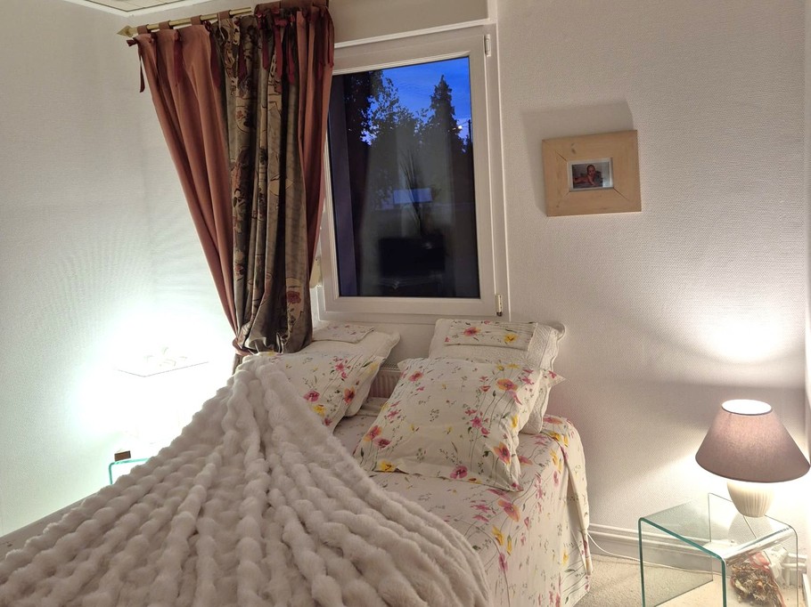 Chambre d’hôtes de charme avec piscine, terrasse et vue sur les prairies