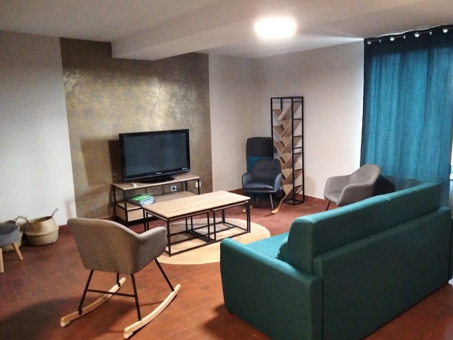 Gîte de Briante - salon télévision et jeux au 1er étage