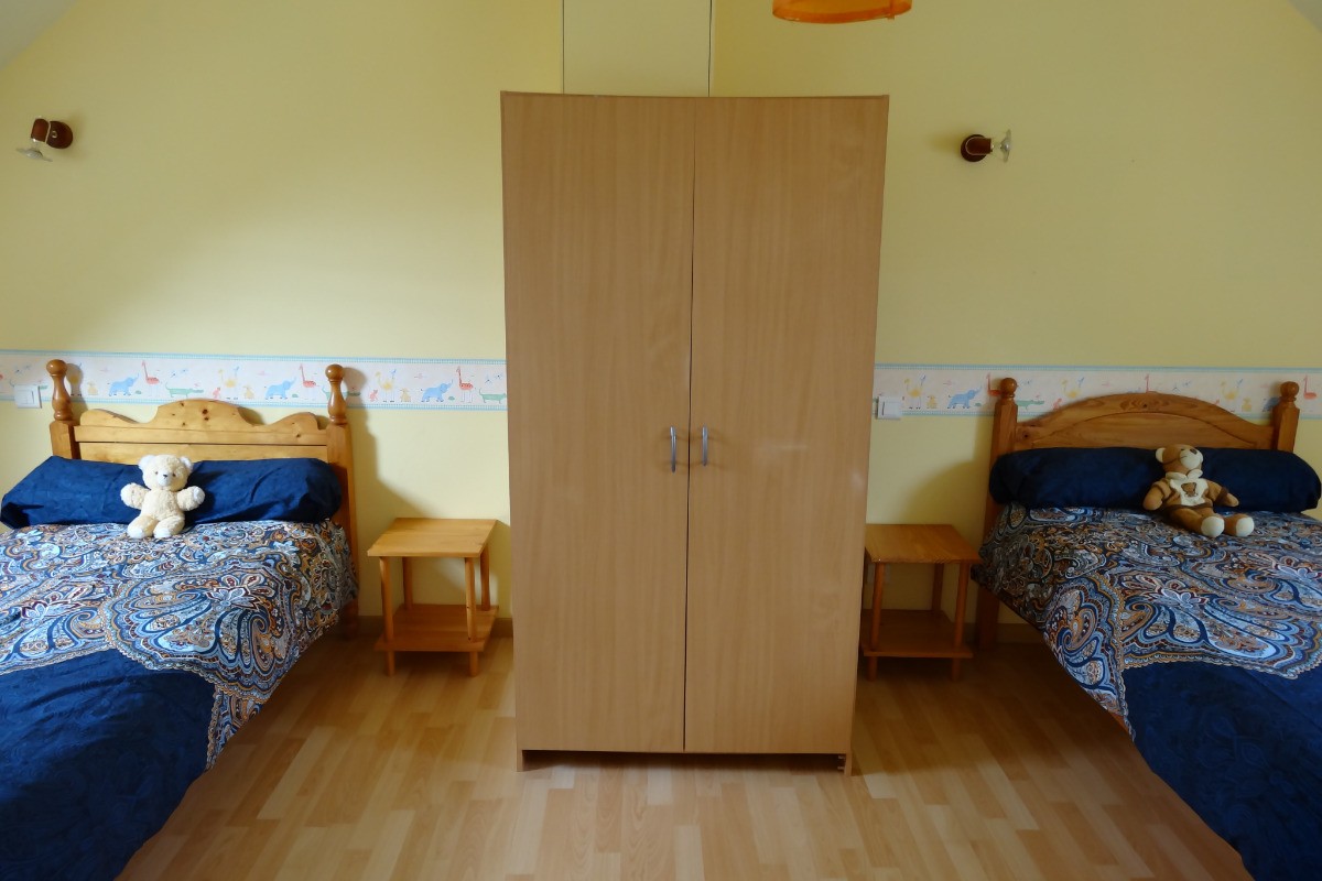 chambre 2 lits 90