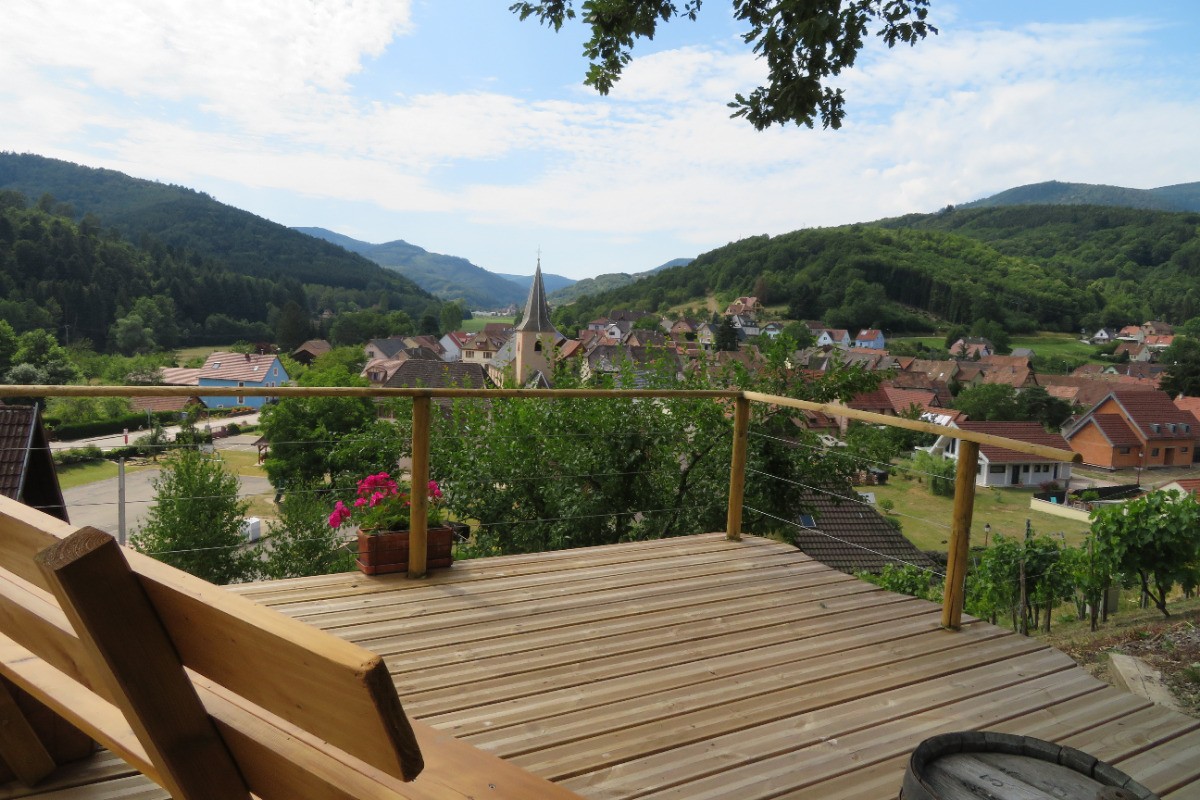 Terrasse " Vue sur le village et la Vallée"