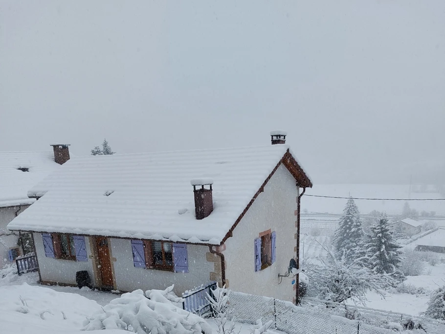 it's winter at the gite les azalées