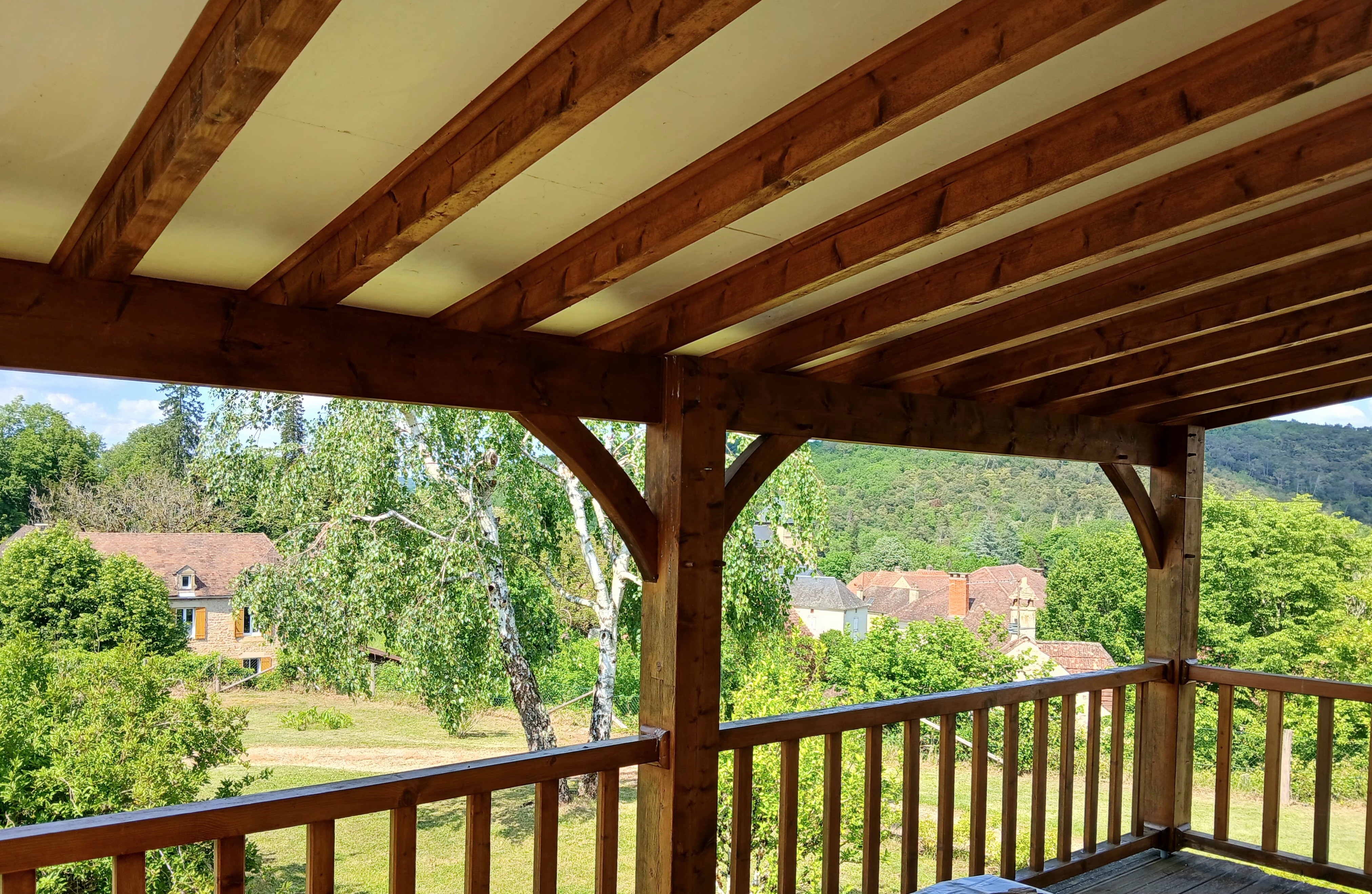 Vue de la terrasse couverte