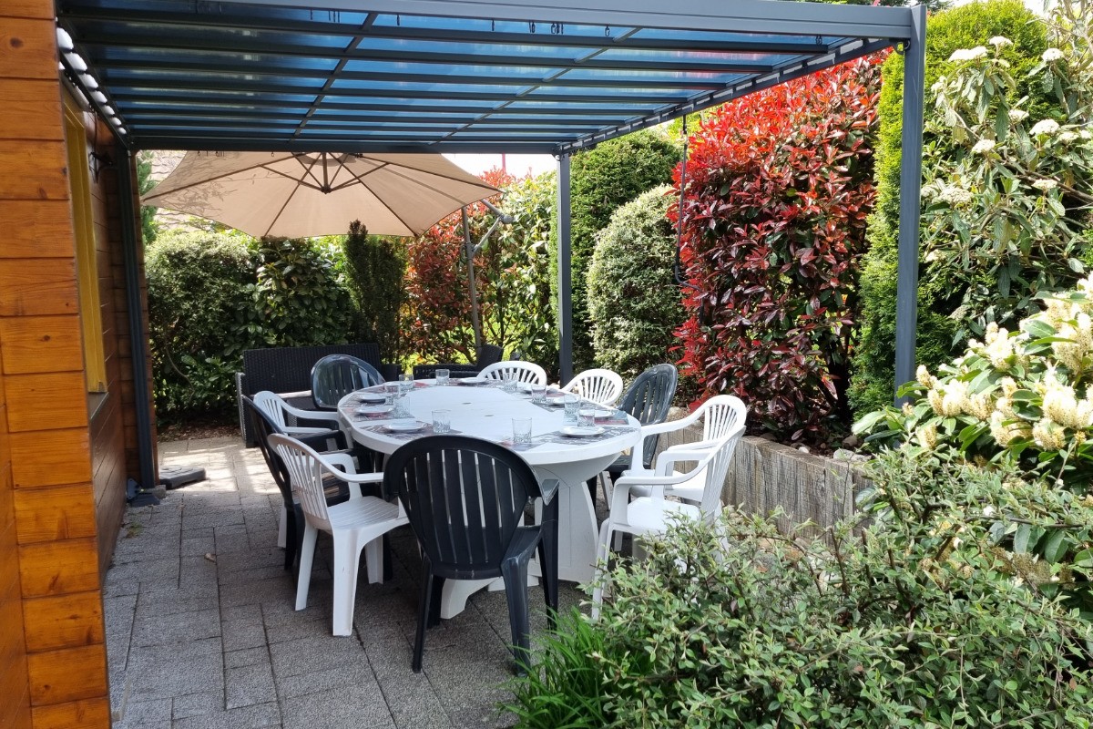 Pergola bioclimatique fermée