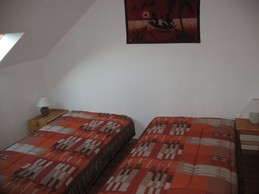 Chambre 2 lits 90 à l'étage