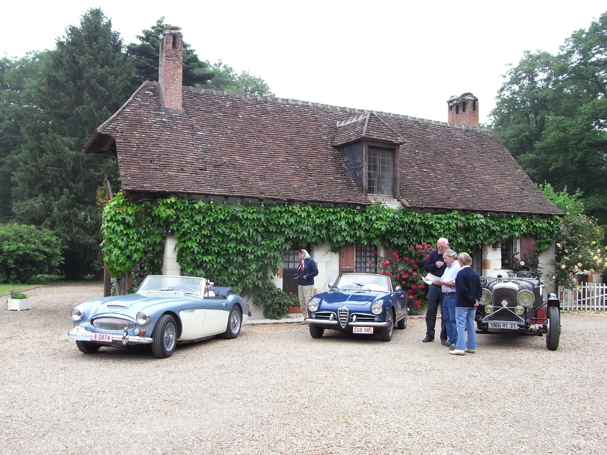 Devant le gite Marcheroux à Amboise