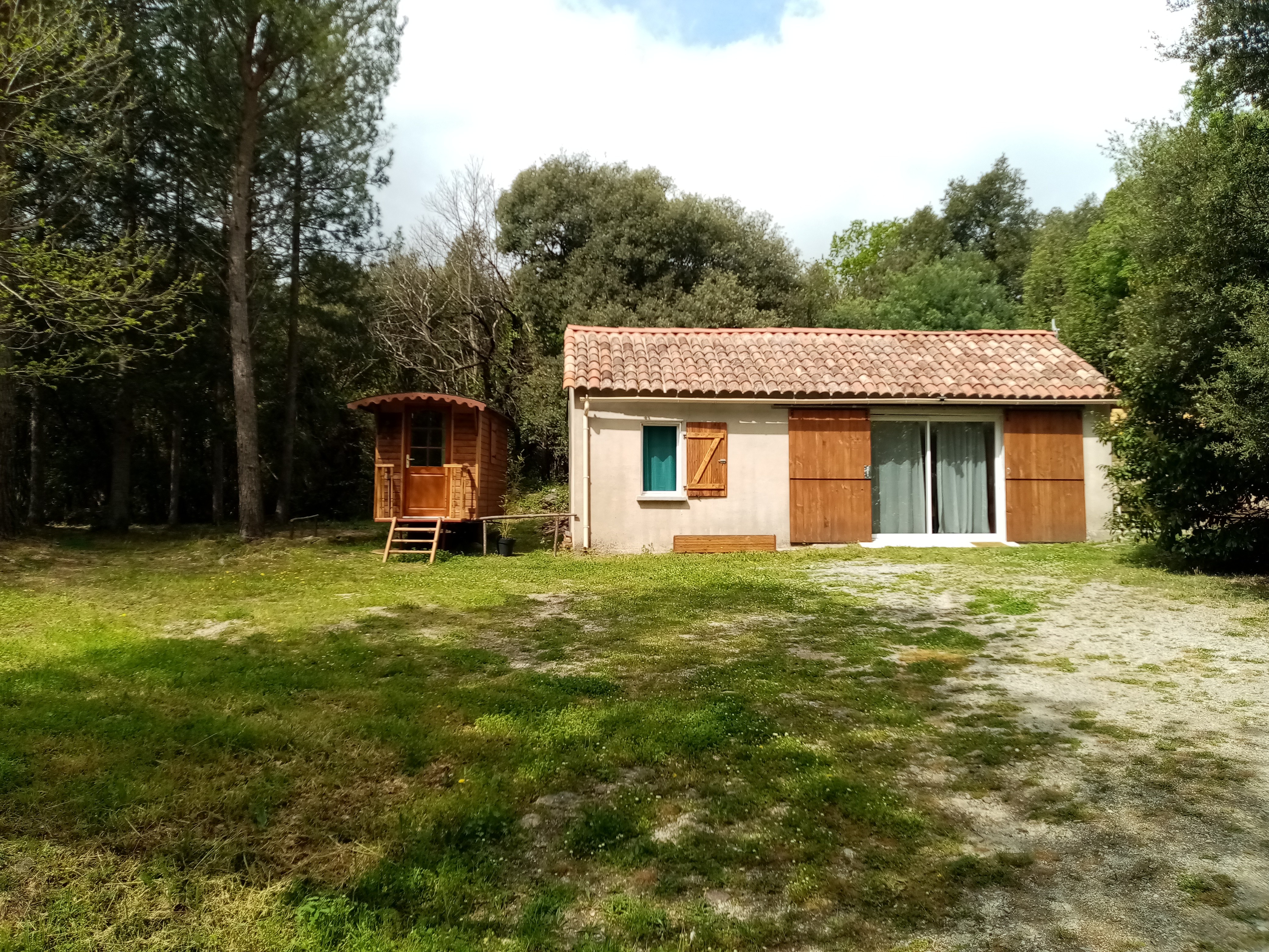 le gîte et la roulotte