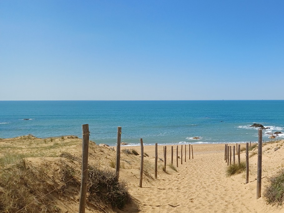 The beach opposite Grands Cheveaux