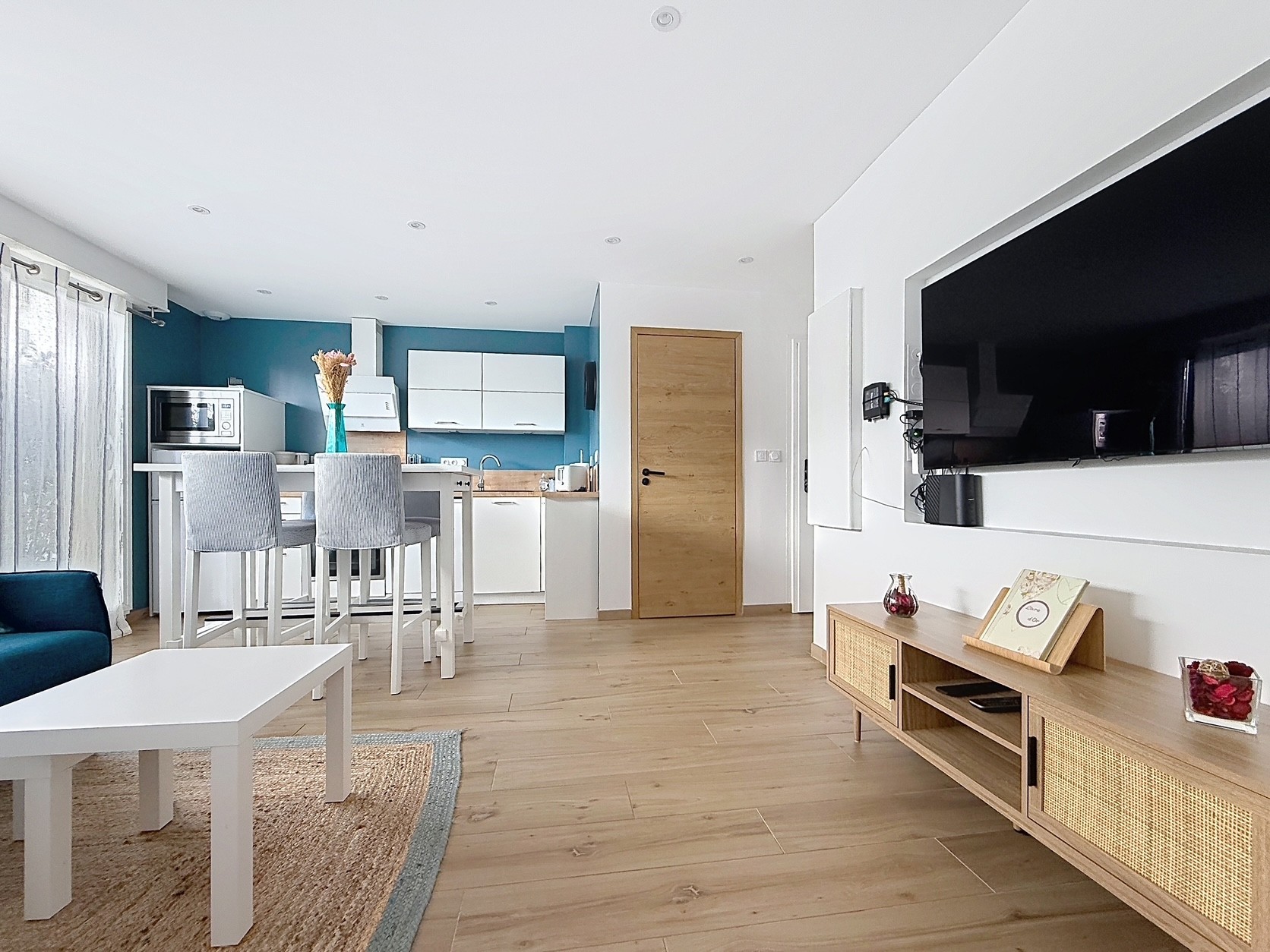 living room kitchen
