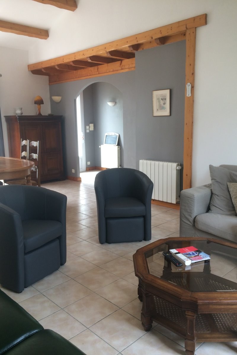 Grande pièce à vivre de la Villa St Georges d'Oléron pour 6