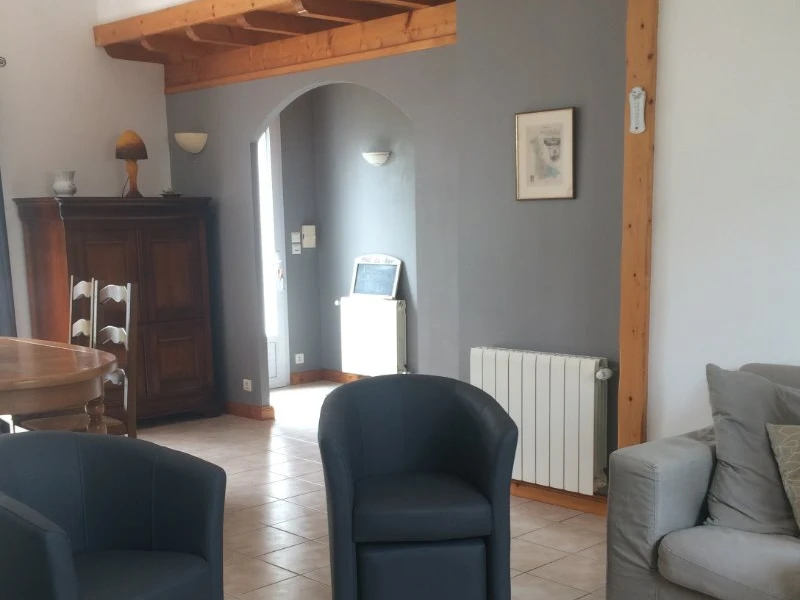 Grande pièce à vivre de la Villa St Georges d'Oléron pour 6