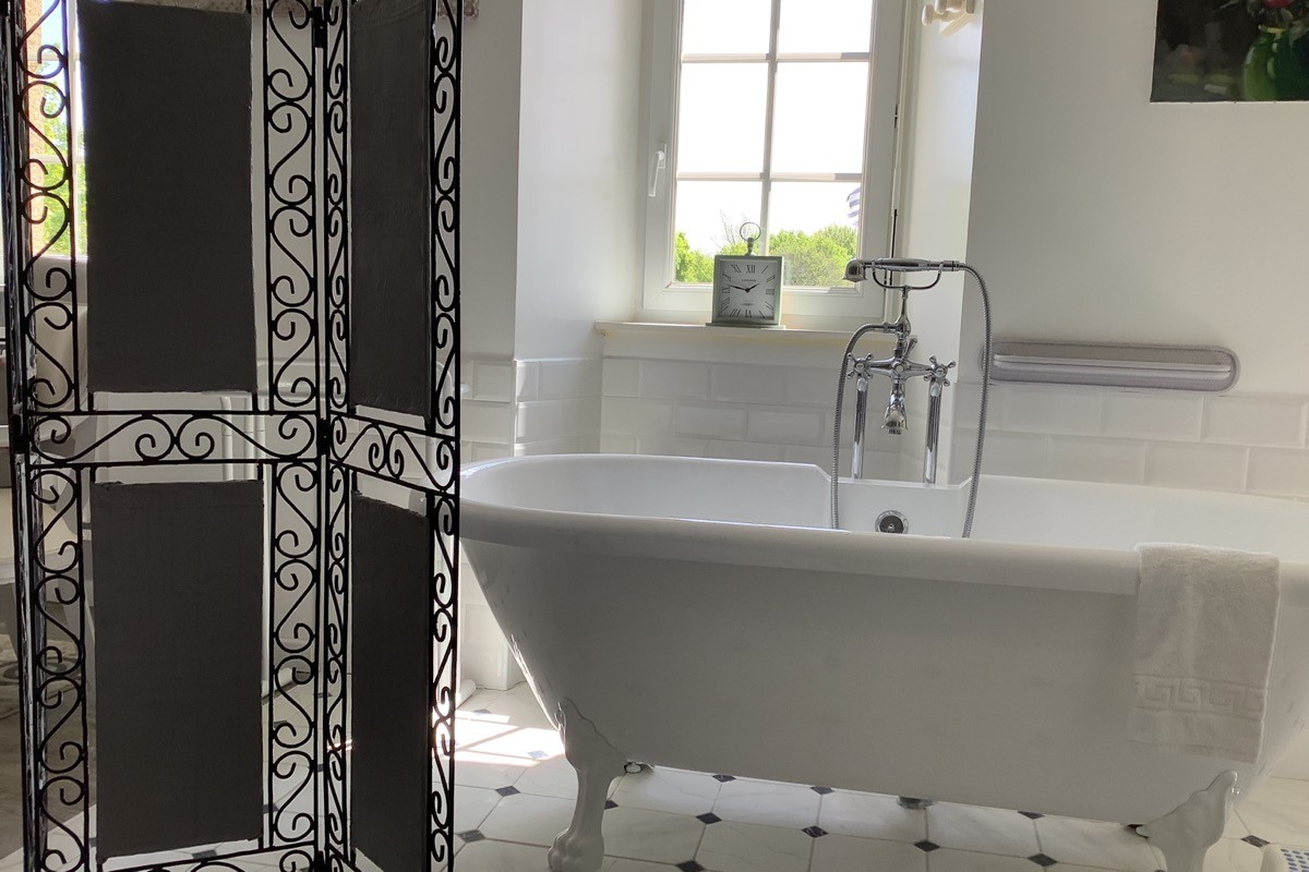 Blanche Romantisme d'Antan - Suite pour 2 personnes - Tonquédec - Côtes d'Armor - Bretagne - Clévacances