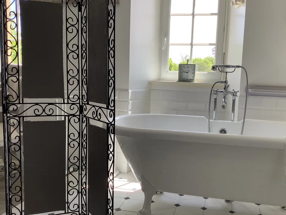 Blanche Romantisme d'Antan - Suite pour 2 personnes - Tonquédec - Côtes d'Armor - Bretagne - Clévacances