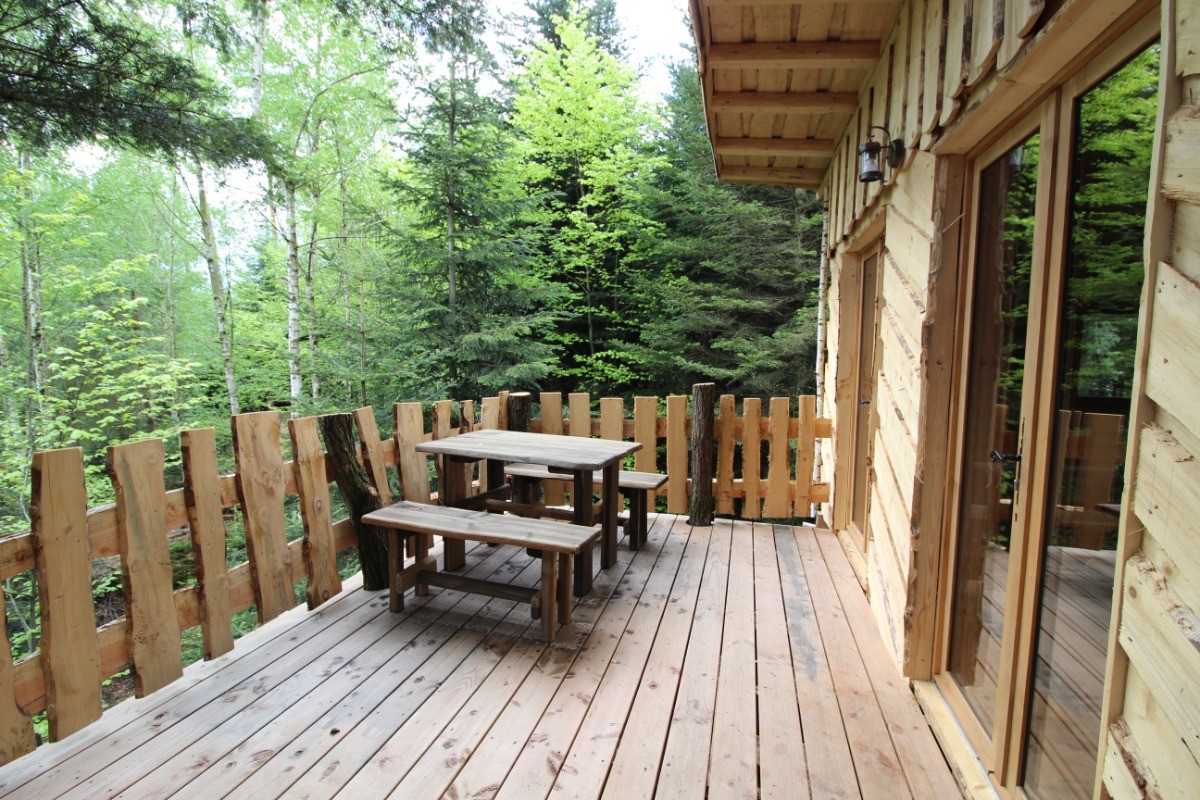 Terrasse Cabane Galilée - Les Cabanes du Lac de Pierre Percée