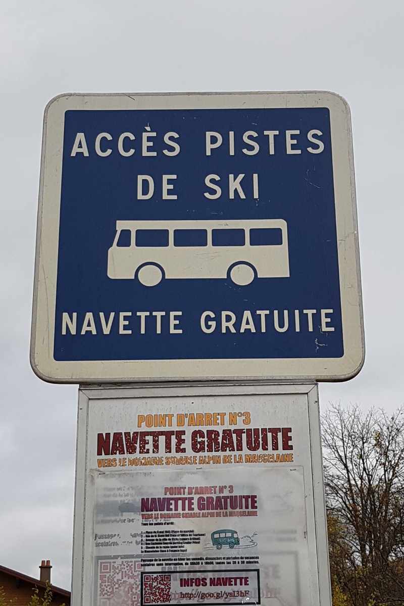 Navette pour les pistes de ski à 50 m - Le Meix du Lac